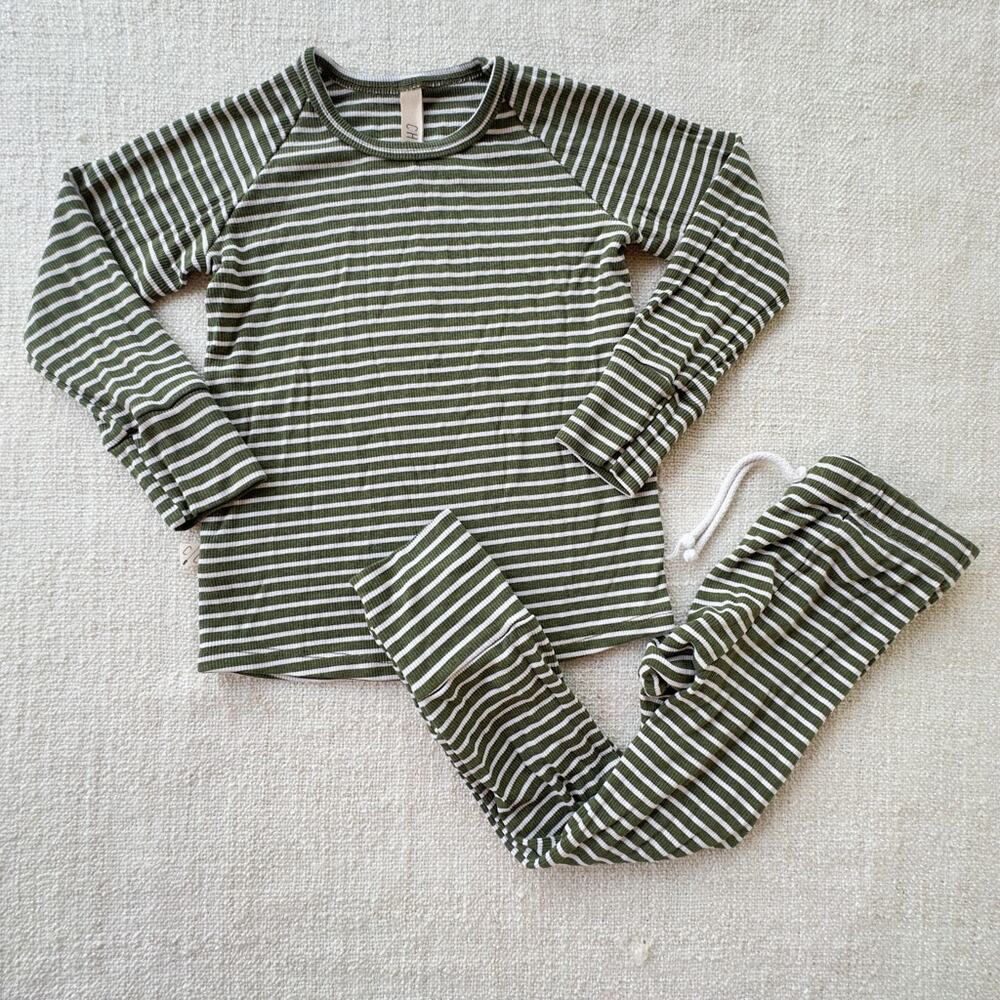 Childhoods Green Striped Rib Knit Set VGUC 3T